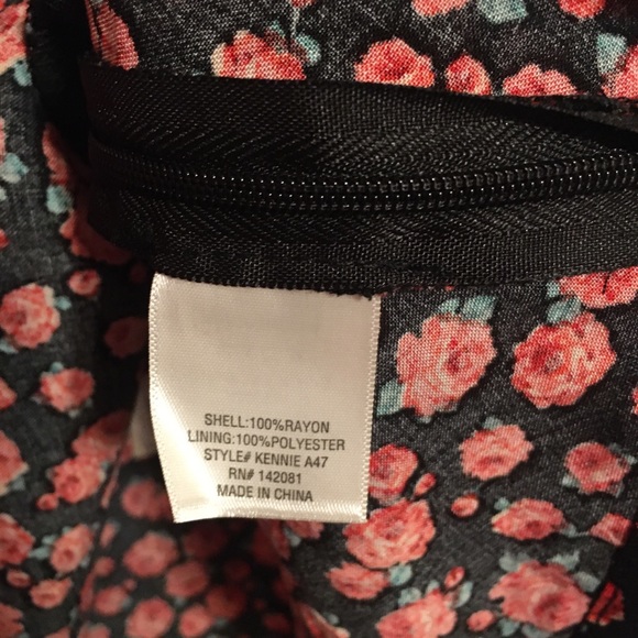 Francesca’s Mi Ami Women’s Floral Print Crop Blouse - Picture 5 of 9